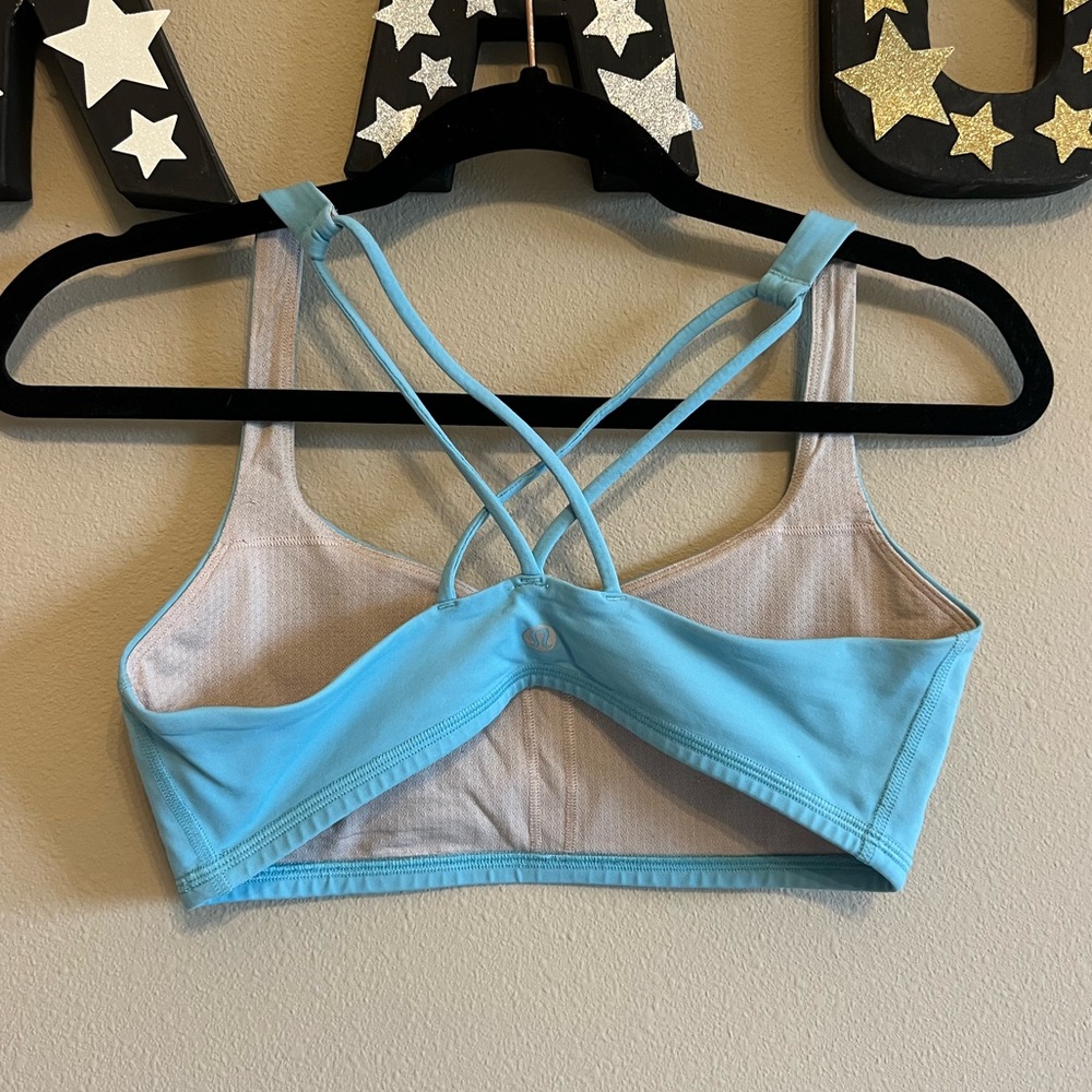 LULULEMON Free To Be Bra